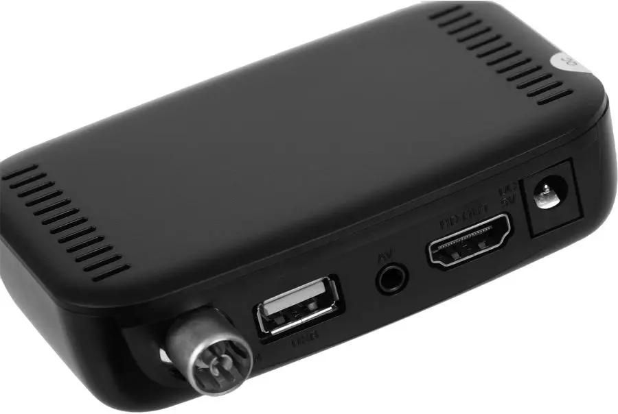 Цифровой TV ресивер HYUNDAI H-DVB460 черный