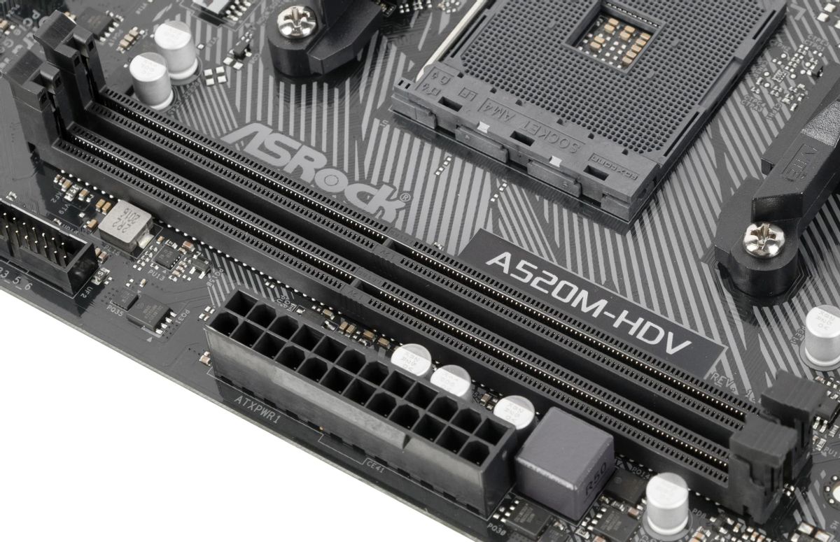 М/плата ASRock A520M-HDV Socket AM4 PCI-E/HDMI/D-SUB/DVI/2DDR4 mATX