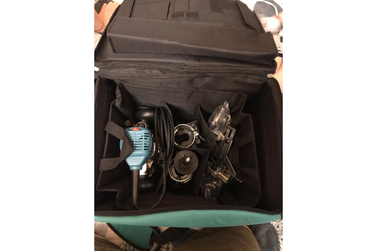 Фрезер Makita RT0700CX2