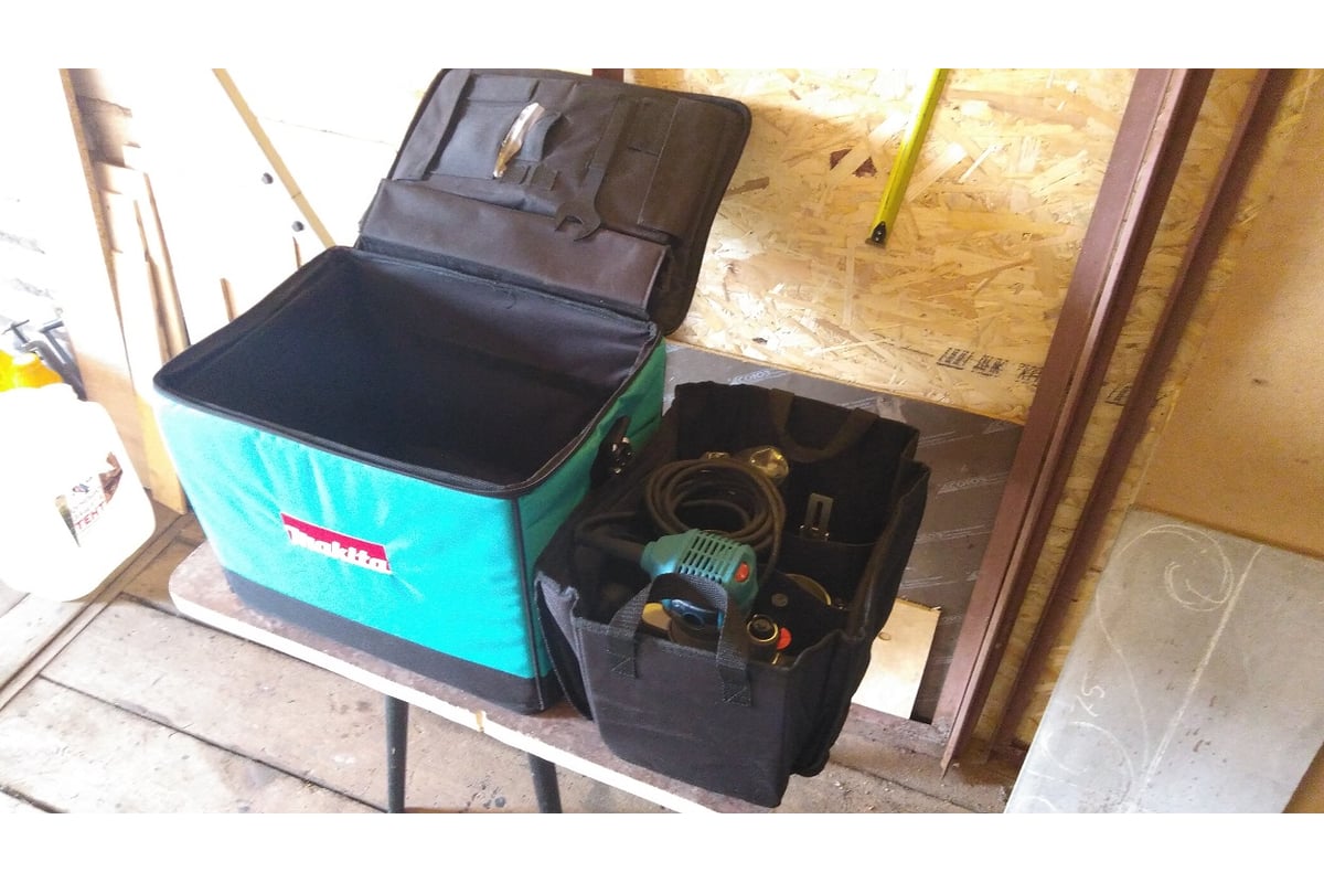 Фрезер Makita RT0700CX2